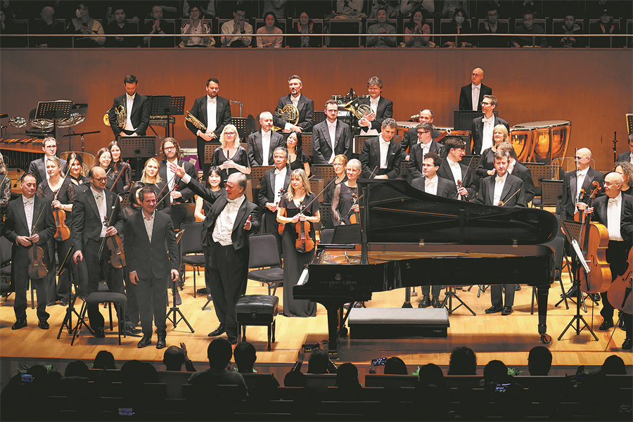 مهرجان الموسيقى الكلاسيكية يبعث الأمل في مزيد من التبادل الدولي