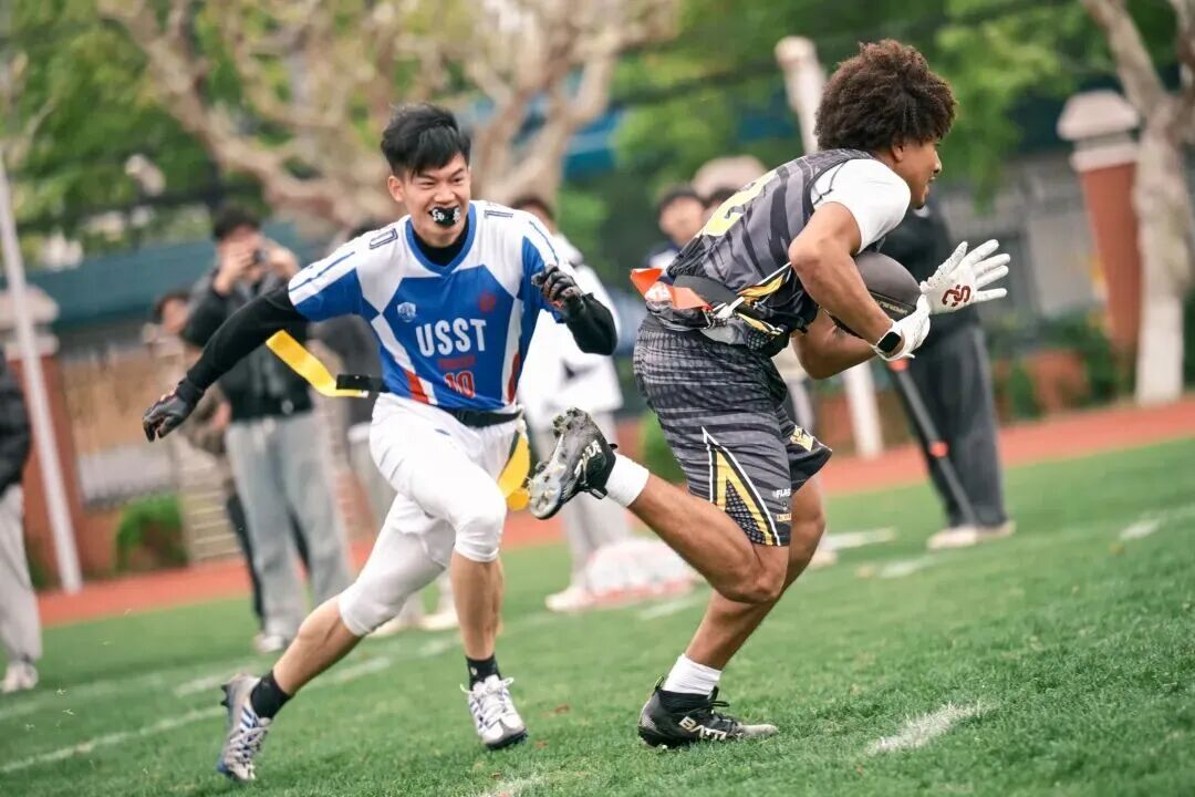 شباب رياضيون يحيون دبلوماسية تنس الطاولة في شانغهاي