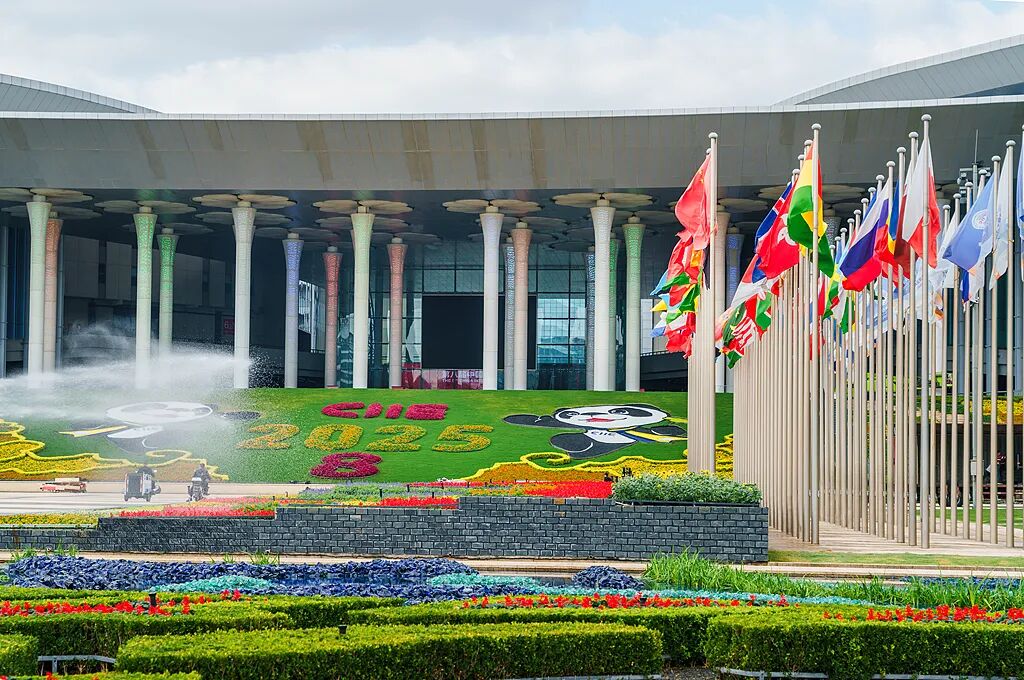 تأشيرات أسهل، دخول أسرع، وخدمات أفضل