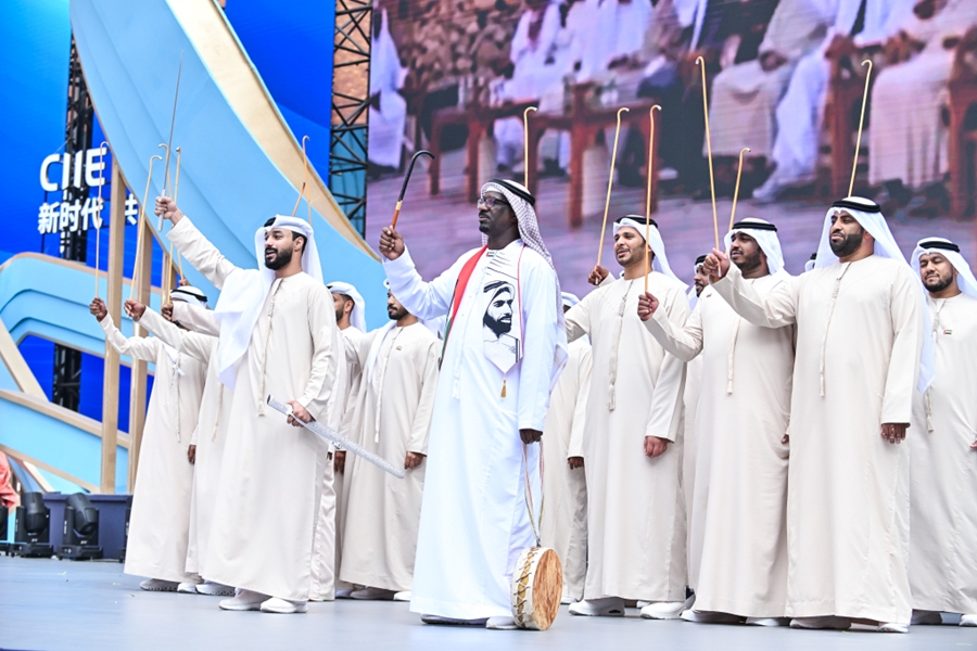 فعاليات التبادل الثقافي خلال معرض الصين الدولي للاستيراد في شانغهاي