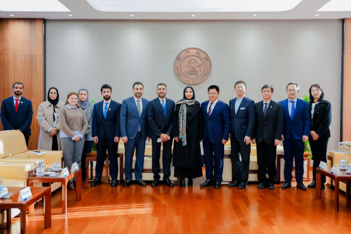 تعزيز التعاون التعليمي… وفد إماراتي يزور جامعة شانغهاي جياو تونغ