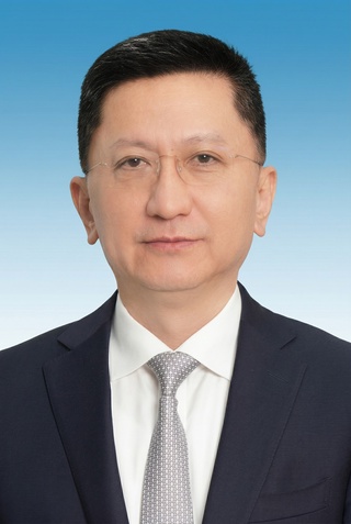 نائب العمدة: خه تشينغ