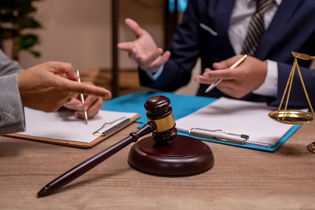 مجلس الدولة يوافق على تعديل مؤقت لبعض الأحكام الإدارية في شانغهاي